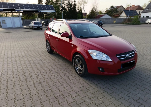 Kia Ceed cena 15500 przebieg: 208000, rok produkcji 2008 z Wągrowiec małe 301